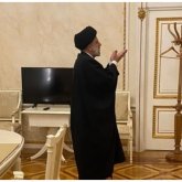 Иран президенті Кремльде намаз оқыды