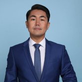 Олжас Байділдинов Adaldyq Alańy басшылығынан кетті