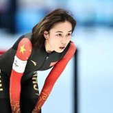 «Кесіріміз тиіп кететін болды-ау»: Қытай конькишісі Ақнардың қазақша сұхбатын диктофонға жазып алған кім?(ВИДЕО)