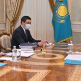 Президент Жоғарғы Сот төрағасы Жақып Асановты қабылдады