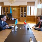 Алматы әкімі Ерболат Досаев Италия мен Индонезия елшілерімен кездесті