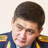 Генерал Күдебаев жаппай тәртіпсіздік кезінде ауылына кетіп қалған (ВИДЕО)