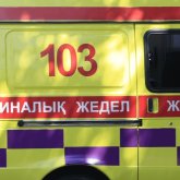 Батыс Қазақстанда екі жасар қыздың үстіне теледидар құлап кетті