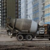 «Зорлық белгілері бар»: Оралда салынып жатқан құрылыс нысанынан ер адамның мүрдесі табылды