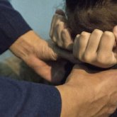 Павлодарда үш жігіт жабылып зорлаған жетім қыз 10-қабаттан секіріп кетті