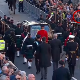 II Елизаветамен қоштасу рәсімінде күтпеген оқиға болды