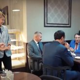 «Круассан 150 теңге»: Мәжіліс асханасындағы баға мектептегіден екі есе төмен (ВИДЕО)