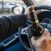 Көлікті құжатсыз және мас күйінде айдаған әкім жұмыстан қуылды