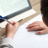 Ертең бірнеше өңірде сабақ онлайн өтеді