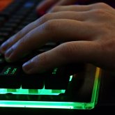 Студент сабақты болдырмау үшін бомба туралы жалған хабарламалар жіберген