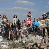 Жаңа Адамдар Астанадағы қоқыс алаңында “Trash Fashion Day” сән көрсетілімін жүргізді