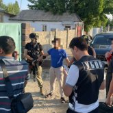 Таразда жас жігітті интим видеосын таратамыз деп ақша бопсалаған