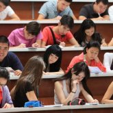 Түлектерге тағы 850 білім гранты бөлінді