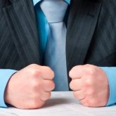 Тұрғындарды желіде балағаттаған Щучье әкімі қатаң сөгіс алды