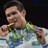 АҚШ-та тұратын Данияр Елеусінов еліміздегі спорт мектебінен жалақы алып келген