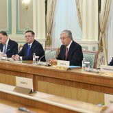 Қасым-Жомарт Тоқаев пен Эмомали Рахмон кеңейтілген құрамда келіссөз жүргізді