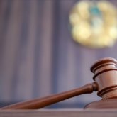 Павлодарда пара алған әкімдік қызметкеріне қатысты үкім шықты