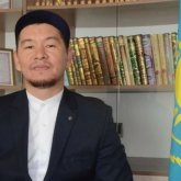 «Бұл пікірді қолдауға мүлде болмайды»: Қабылбек ұстаздың «шеше» ұғымына қатысты сөзі қоғамда талқыға түсті