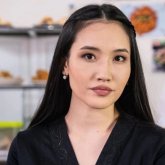 Белгілі актриса өзінің ұстазына тұрмысқа шыққанын айтты