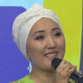 Ақын Сара Тоқтамысова айтысқа шығуына кім қарсы болғанын айтты (ВИДЕО)