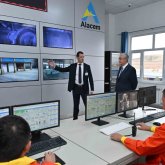 Президент Жетісу өңіріндегі цемент зауытының жұмысымен танысты