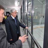 Президент Талдықорғандағы жаңадан салынған мұз айдынын аралады