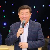 Актер Бекжан Тұрыс: Киелі атаққа сахнаны аузымен әбден ластағандарды жолатпаған жөн