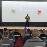 Әншілер сотталған азаматтарды Тәуелсіздік күнімен құттықтады