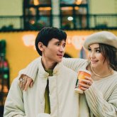 «Ақбота Керімбекованың анасы пәтерінен қуып шықты»: Жұлдызды жұп қиын кездерін еске алды