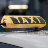 Талдықорғанда жолаушы такси жүргізушісінің көлігін ұрлап кеткен