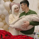 Фариза Төреәлі бала бағуға көмектескен күйеуіне алғысын айтты