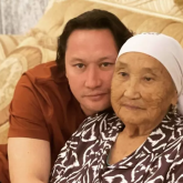 Азамат Сатыбалды марқұм анасын еске алып, видео жариялады