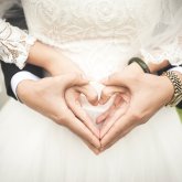 Франциялық бойжеткен қазақ жігітіне тұрмысқа шыққысы келетінін айтты