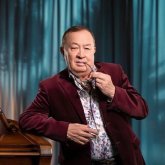 Бүгін — Алтынбек Қоразбаевтың туған күні