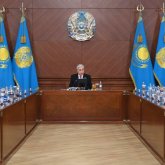«Бюрократияны тоқтату қажет»: Тоқаев шенеуніктер жұмыс істеу тәсілін өзгерту керектігін айтты