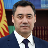 Қырғызстан президенті: Жасыратыны жоқ, бәріміз өз мүлкімізді біреудің атына рәсімдеп алғанбыз