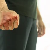 Ақтөбеде 8-сынып оқушысы көз жұмды: күдікті ұсталды