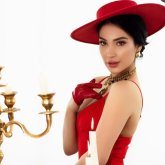 «Ашық-шашық киінсең, халық сені «бұзылған қыз» деп ойлайды» – блогер