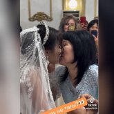 «Лесбиянкалар ма?»: Беташардағы ене мен келіннің «сүйісі» жұртқа жақпай қалды (ВИДЕО)