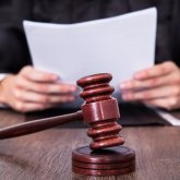 Шымкентте емхананың бас бухгалтері 7,5 жылға сотталды