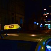 «Шашымнан сүйреледі»: Қарағандылық қыз Indriver такси жүргізушісінен зәбір көргенін айтты