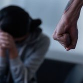 Алматы облысында күйеуі әйелін 6 мың теңге үшін сабап тастады (ВИДЕО)