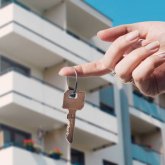 «Резеңке пәтер»: 937 адам тіркелген пәтердің иесі жазаланды