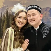 «Бала асырап алуға дайын емеспін»: Елдос «Колобоктың» әйелі өзіне жиі қойылатын сұраққа жауап берді