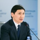 «Жемқорлықпен айналысып жүрсің»: Бақтияр Артаев өзіне тағылған жалаға жауап берді