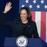 АҚШ-тағы президент сайлауы: Камала Харрис ресми түрде үміткер атанды