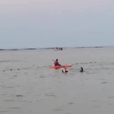 Дағыстанда қазақстандық азамат сапбордтан теңізге құлап, із-түссіз жоғалып кетті  (ВИДЕО)