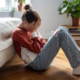 Ақтөбе облысында оқушы қыз өзін зорлаған адамнан жүкті болып қалған