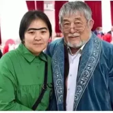 «Біреудің өмірін бұзғаным жоқ»: Көпен Әмірбектің екінші әйелі оның бірінші отбасымен қарым-қатынасы туралы айтты