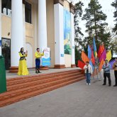 Алматыдағы сайлау учаскесінде мемлекеттік әнұран ым тілінде орындалды